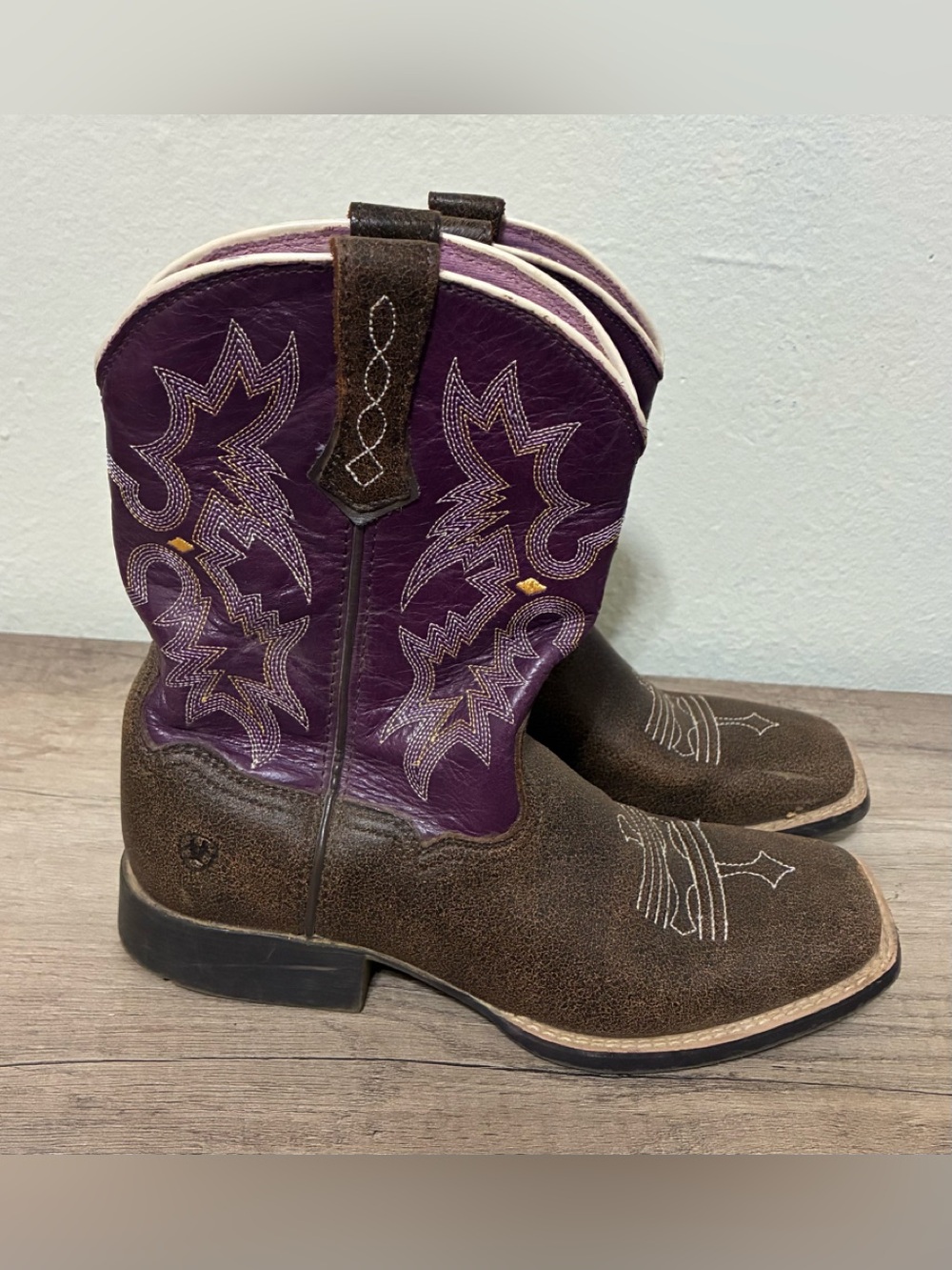 Women’s Ariat western boots